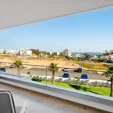 Luxury 3-bedroom Near Dona Ana