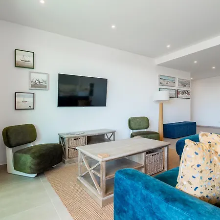 Luxury 3-bedroom Near Dona Ana Appartement *