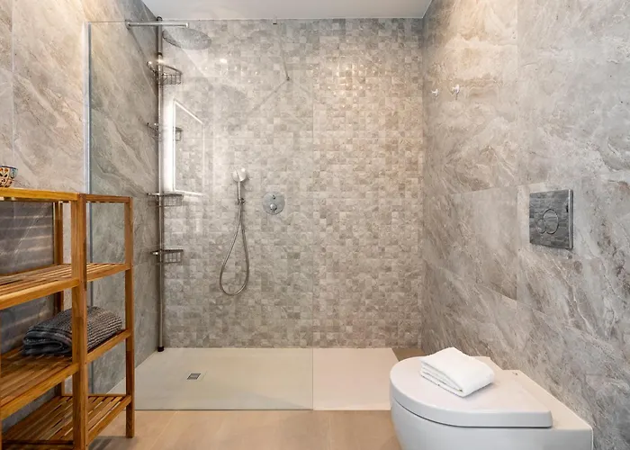 Luxury 3-bedroom Near Dona Ana *