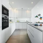 Luxury 3-bedroom Near Dona Ana Lagos