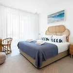 Luxury 3-bedroom Near Dona Ana *