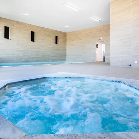 Apartman Luxury 3-bedroom Near Dona Ana