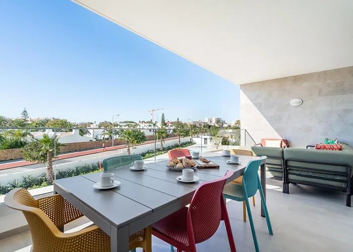 Luxury 3-bedroom Near Dona Ana Апартаменты Лагуш