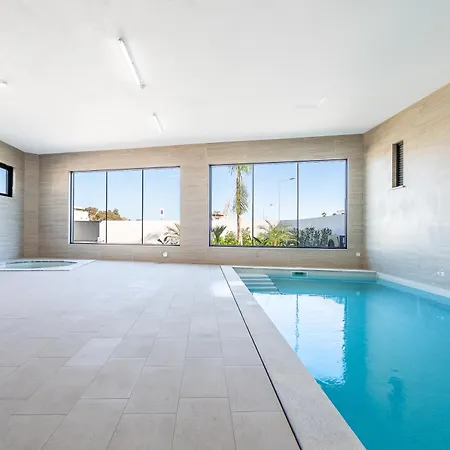 Appartamento Luxury 3-bedroom Near Dona Ana Lagos